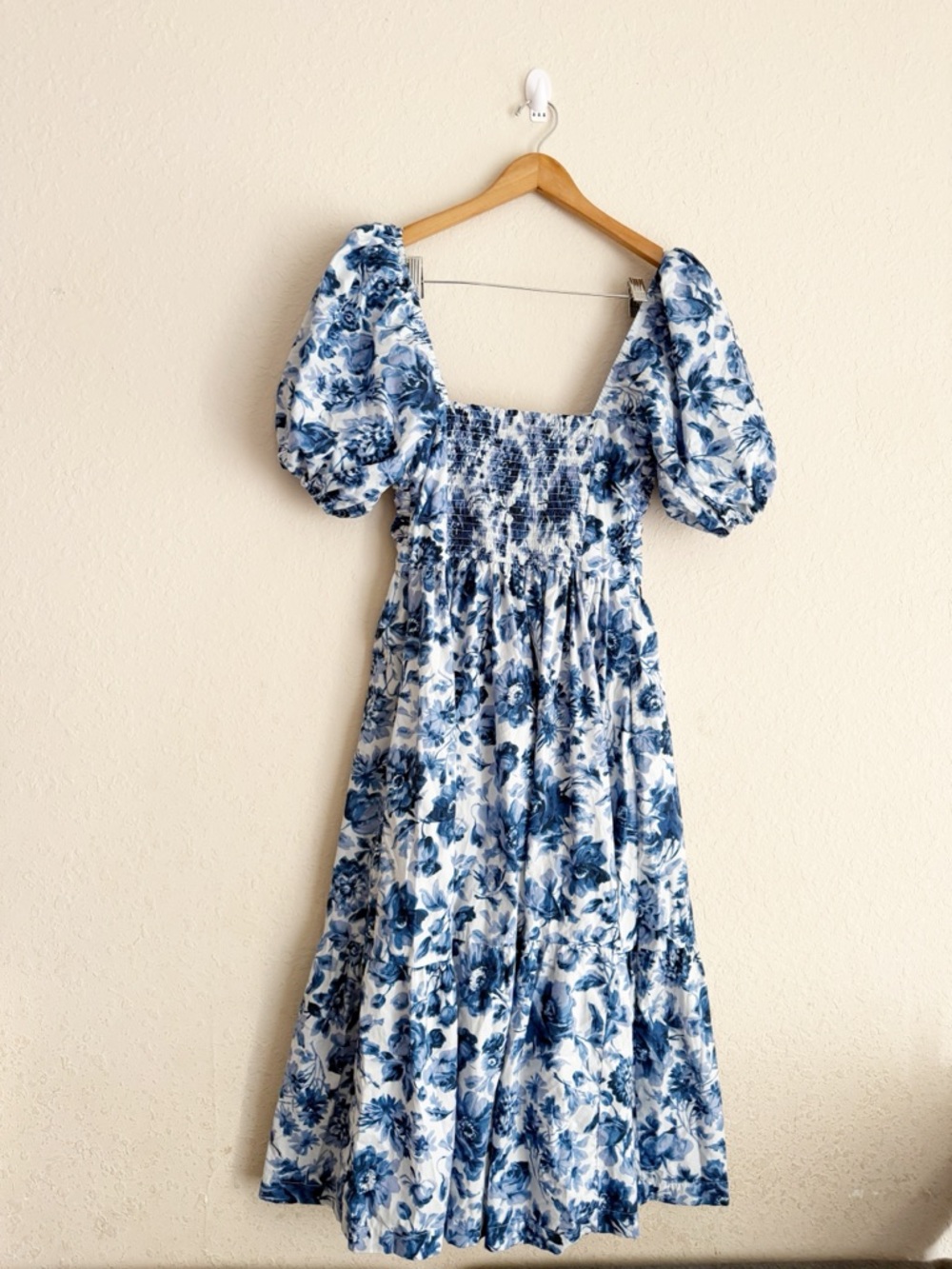 Abercrombie & Fitch Emerson Poplin Puff Sleeve Blue Floral Midi Dress Size Small - Picture 7 of 7